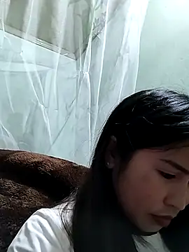 Mai4568 online show from 10-17-25, 02:19