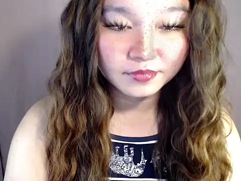 Eyes-on-me online show from 11-05-25, 10:32