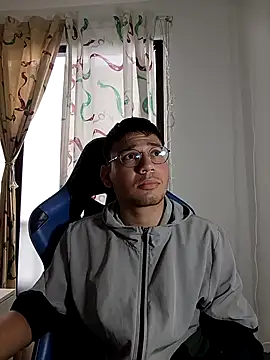 marcuswildx online show from 11-14-25, 01:21