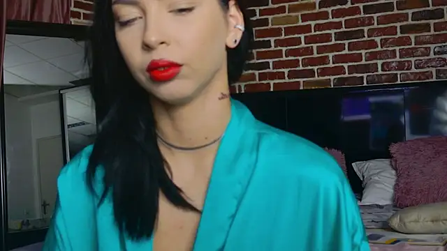 MeganSin  online show from 10-04-25, 04:43