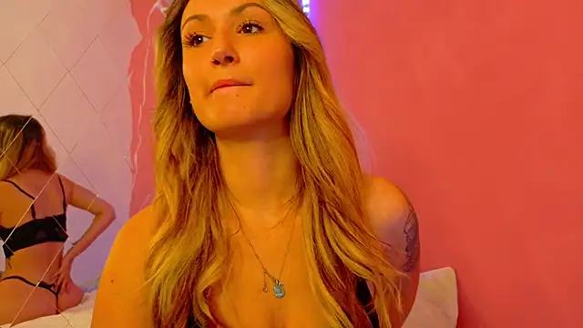 Snapshot of Anaayss_ chatting on 10-10-25, 05:28 Anaayss online show from 10-10-25, 05:28