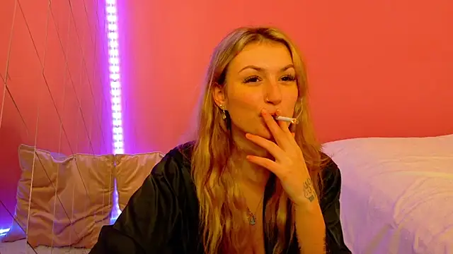 Snapshot of Anaayss_ chatting on 12-01-25, 05:45 Anaayss online show from 12-01-25, 05:45