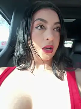 Snapshot of LlianneDiamond1 chatting on 12-13-25, 08:04 LlianneDiamond1 online show from 12-13-25, 08:04
