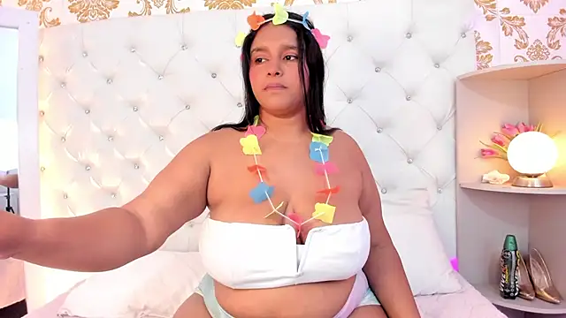 Snapshot of afrodita-Stone chatting on 11-04-25, 03:05 afrodita-Stone online show from 11-04-25, 03:05