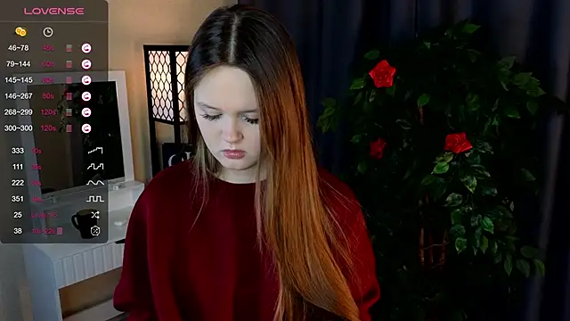 Snapshot of ElenoreReth chatting on 02-19-26, 01:23 ElenoreReth online show from 02-19-26, 01:23