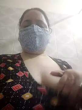 Snapshot of Cute-Purva chatting on 10-25-25, 06:46 Cute-Purva online show from 10-25-25, 06:46