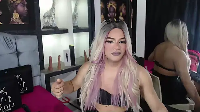 Sophia hott01 online show from 11-03-25, 12:28