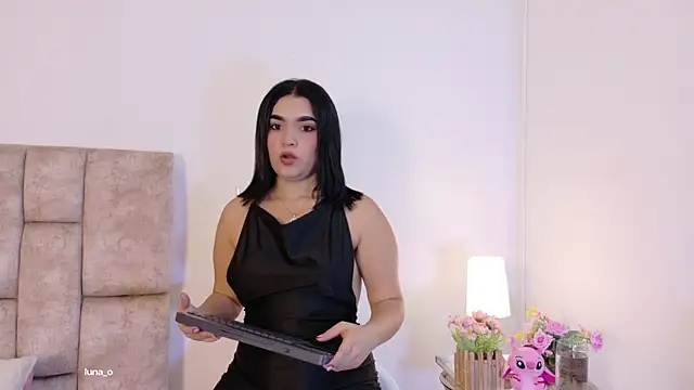 Snapshot of LunaOcampo_ chatting on 11-28-25, 07:27 LunaOcampo online show from 11-28-25, 07:27