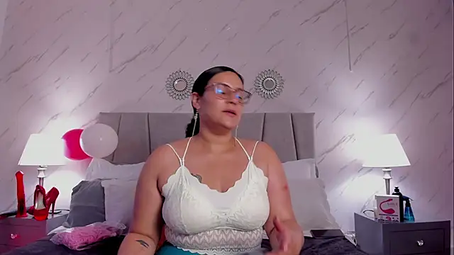 Snapshot of Michell_Monet chatting on 01-15-26, 11:48 Michell Monet online show from 01-15-26, 11:48