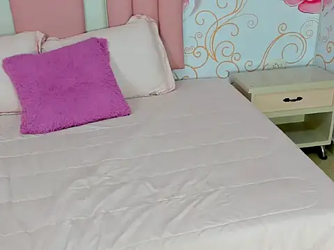 SofiaaBigBoobs online show from 11-15-25, 12:02