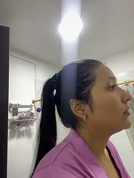 IsabellaJoness  online show from 10-27-25, 10:08