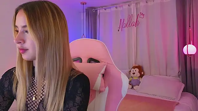 Snapshot of Nallah_ chatting on 11-21-25, 04:00 Nallah online show from 11-21-25, 04:00