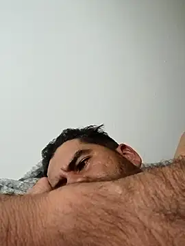 Snapshot of theking1_1 chatting on 01-08-26, 05:10 theking1 1 online show from 01-08-26, 05:10