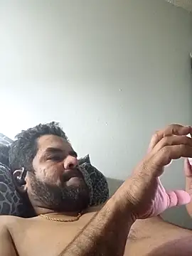 Snapshot of theking1_1 chatting on 02-08-26, 04:38 theking1 1 online show from 02-08-26, 04:38