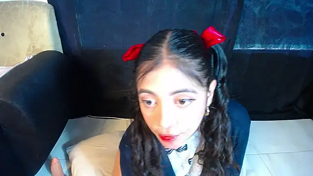 Isis Valen online show from 11-18-25, 09:30