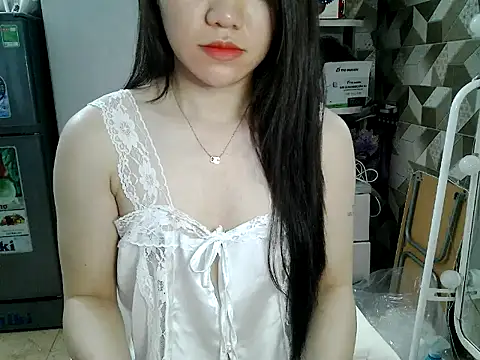 Ara4865 online show from 10-15-25, 05:18