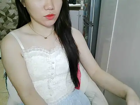 Ara4865 online show from 10-30-25, 01:45