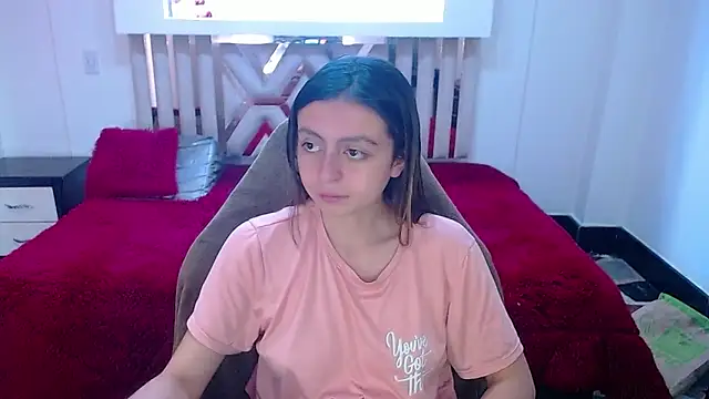 Snapshot of lala_clark chatting on 10-17-25, 01:03 lala clark online show from 10-17-25, 01:03