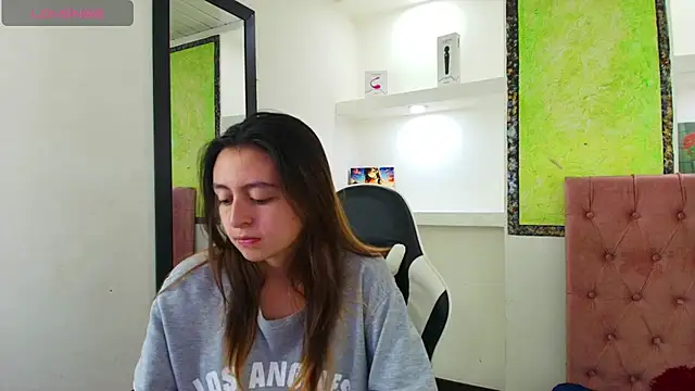 Snapshot of lala_clark chatting on 11-21-25, 12:59 lala clark online show from 11-21-25, 12:59