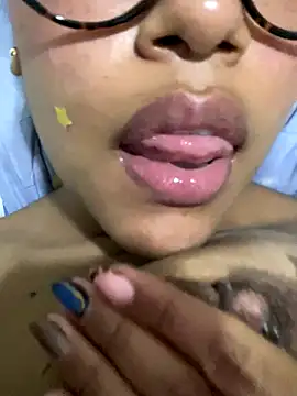 miiabrown18 online show from 12-14-25, 11:42