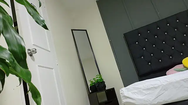 Kataaleya  12 online show from 12-02-25, 11:59