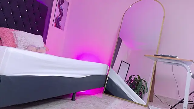 Kataaleya  12 online show from 01-17-26, 11:59