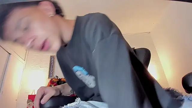 iammariano online show from 12-17-25, 03:34