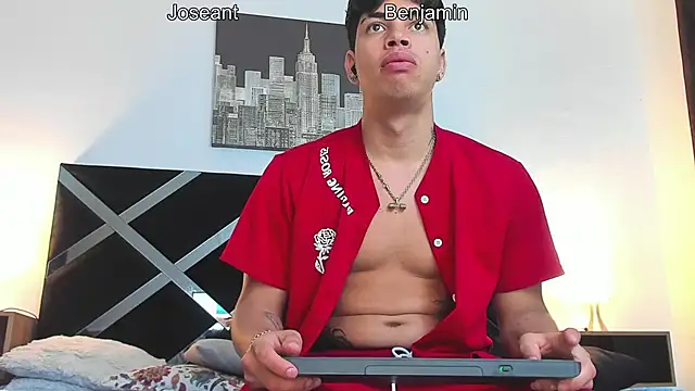 Snapshot of iammariano chatting on 03-10-26, 04:06 iammariano online show from 03-10-26, 04:06