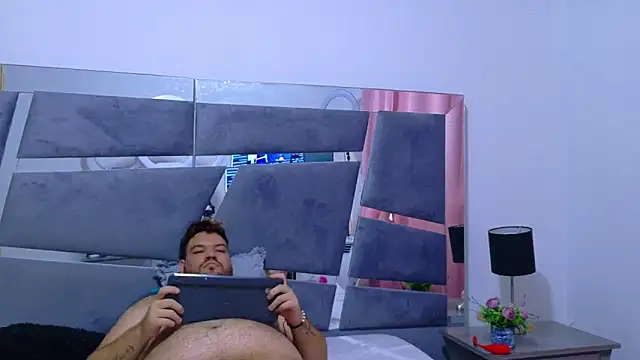 big bearr online show from 11-09-25, 05:00