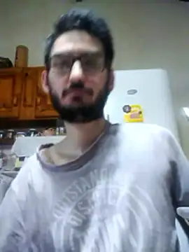 Snapshot of Fefede97_ chatting on 11-05-25, 05:29 Fefede97 online show from 11-05-25, 05:29