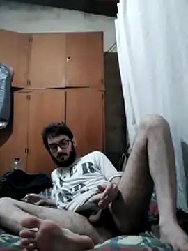 Snapshot of Fefede97_ chatting on 11-28-25, 01:36 Fefede97 online show from 11-28-25, 01:36