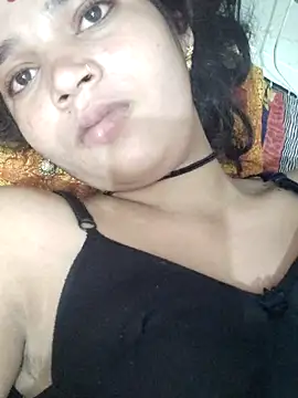 Snapshot of Mahek_love143 chatting on 06-29-26, 12:17 Mahek love143 online show from 06-29-26, 12:17