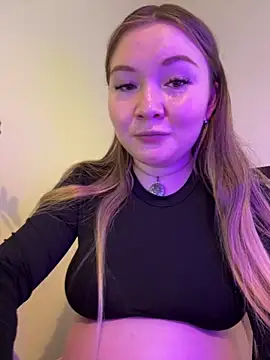 Amalie Smith online show from 06-28-26, 04:35