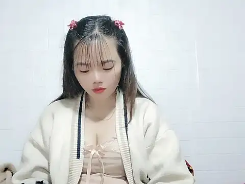 Snapshot of Meomeo-meo chatting on 11-18-25, 12:38 Meomeo-meo online show from 11-18-25, 12:38