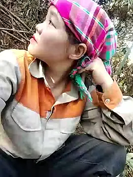 Snapshot of Meomeo-meo chatting on 11-27-25, 02:13 Meomeo-meo online show from 11-27-25, 02:13