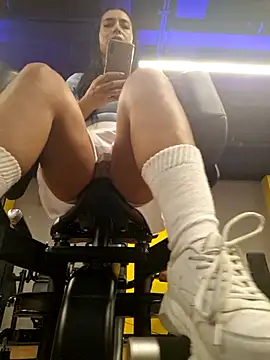 Snapshot of Coraline__dk2 chatting on 01-15-26, 10:20 Coraline dk2 online show from 01-15-26, 10:20