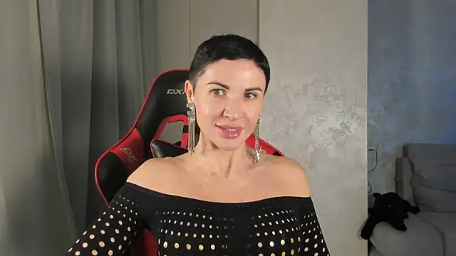 Snapshot of Angel_iam chatting on 12-15-25, 07:07 Angel iam online show from 12-15-25, 07:07