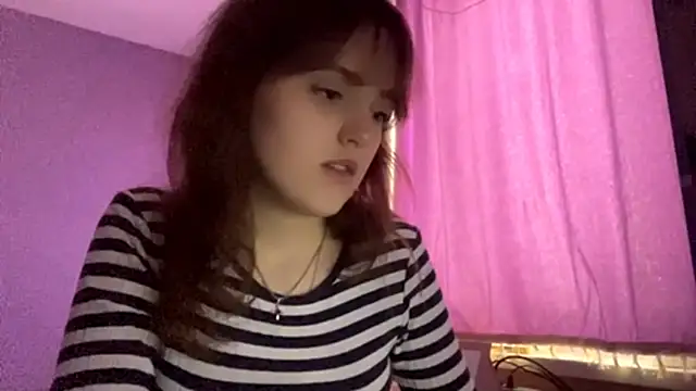 Snapshot of ShannanJou chatting on 10-01-25, 10:32 ShannanJou online show from 10-01-25, 10:32