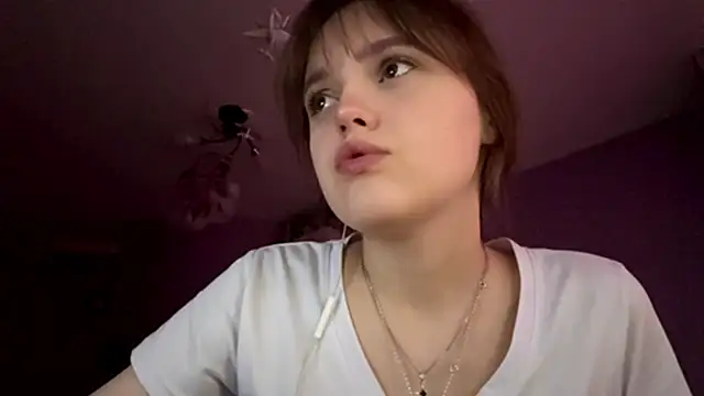 Snapshot of ShannanJou chatting on 10-10-25, 09:19 ShannanJou online show from 10-10-25, 09:19