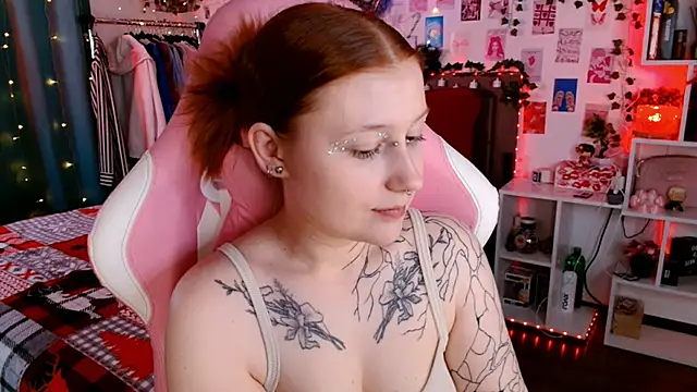 Ayla Hicks online show from 11-29-25, 08:23