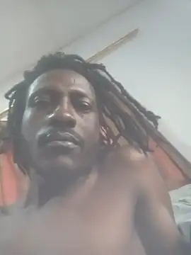 Snapshot of FilmableAntonym chatting on 11-25-25, 12:05 FilmableAntonym online show from 11-25-25, 12:05