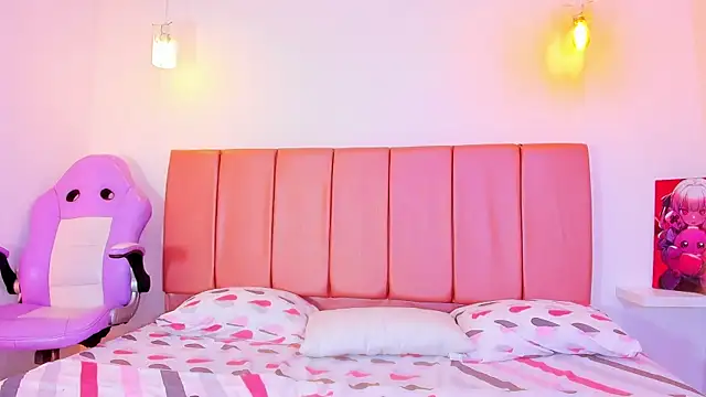 emily  walker online show from 01-12-26, 04:39