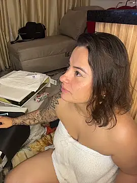 liz and thiago online show from 11-02-25, 03:31