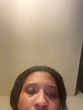 YeahhhitsBreezy online show from 07-23-26, 10:08