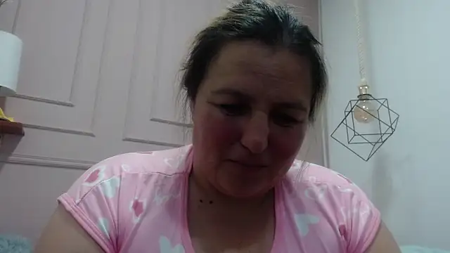 Snapshot of SweetRouse__ chatting on 10-01-25, 03:07 SweetRouse online show from 10-01-25, 03:07
