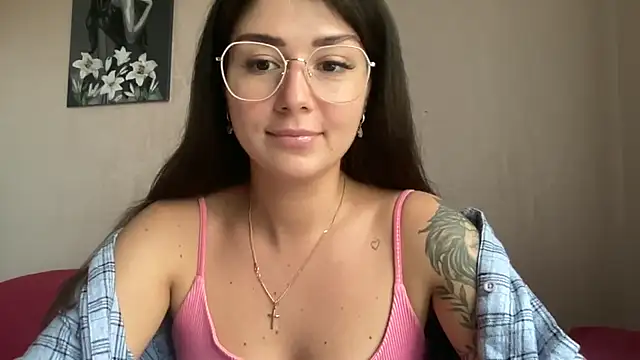 Snapshot of RossyStrawberryV chatting on 10-08-25, 12:14 RossyStrawberryV online show from 10-08-25, 12:14