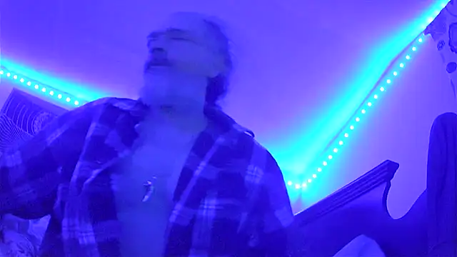 HippieDad333 online show from 12-21-25, 01:35