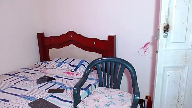 lorenacapelli online show from 12-02-25, 11:34