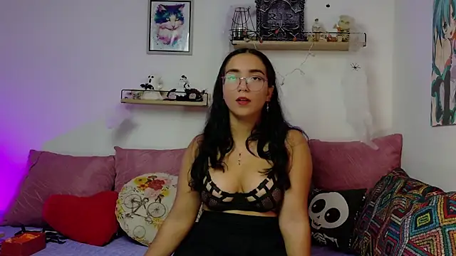 LucyDerby online show from 11-11-25, 10:32