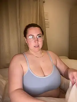 Snapshot of Ruby-Black chatting on 05-19-26, 11:05 Ruby-Black online show from 05-19-26, 11:05